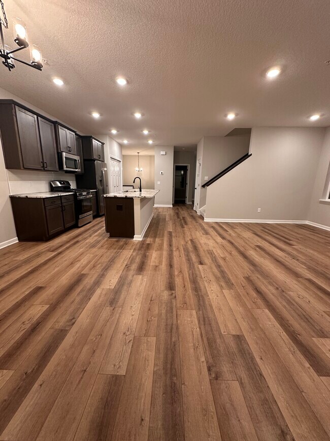 Kitchen & Living - 13640 Marsh View Trl
