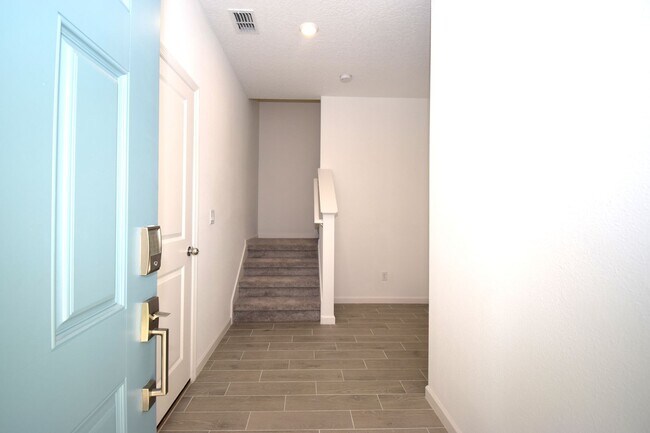 Building Photo - 2206 Windward Cay Ln