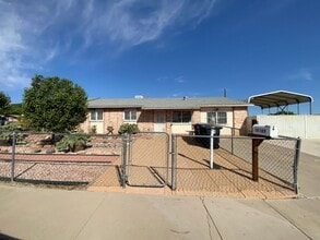 Building Photo - 10309 Rio Puerco Trail SW