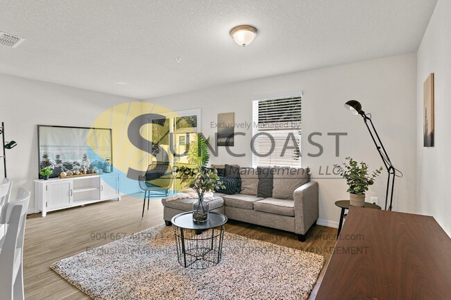 Building Photo - FIRST MONTH RENT FREE!