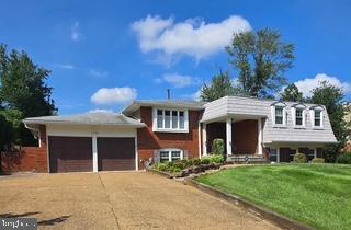Building Photo - 1208 Forestwood Dr