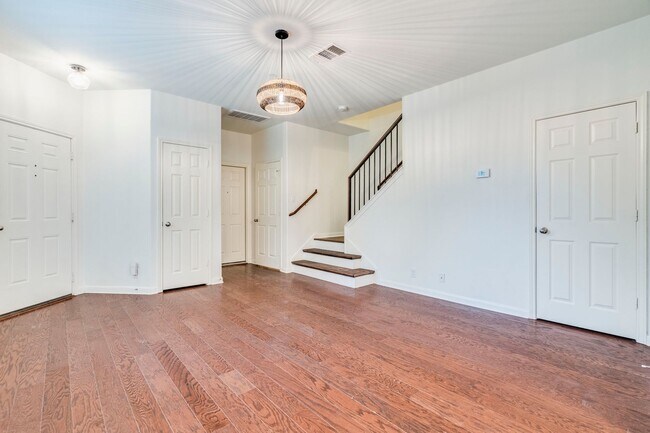 Foto del edificio - 3101 Davis Ln