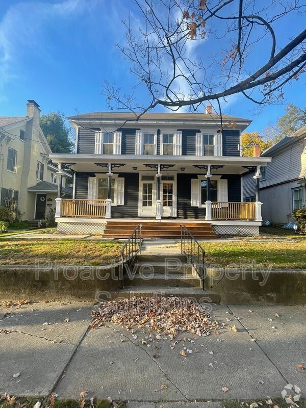 Building Photo - 712-714 Scott St