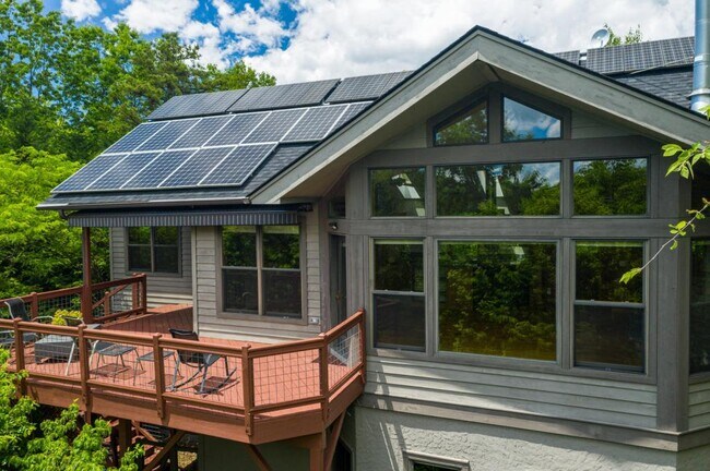 Foto del edificio - 348 Winding Ridge