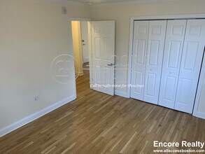 Building Photo - 80 St Paul St