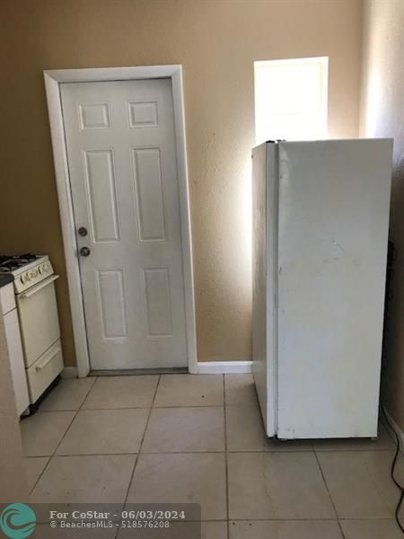 Foto del edificio - 724 Truman St
