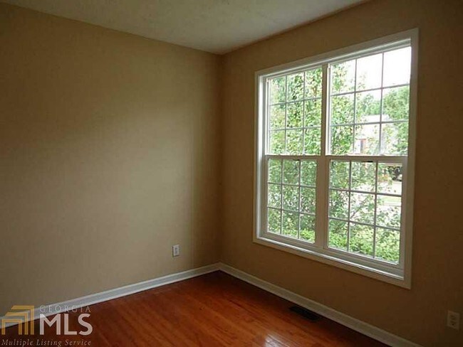 Building Photo - 4210 Chatham View Dr