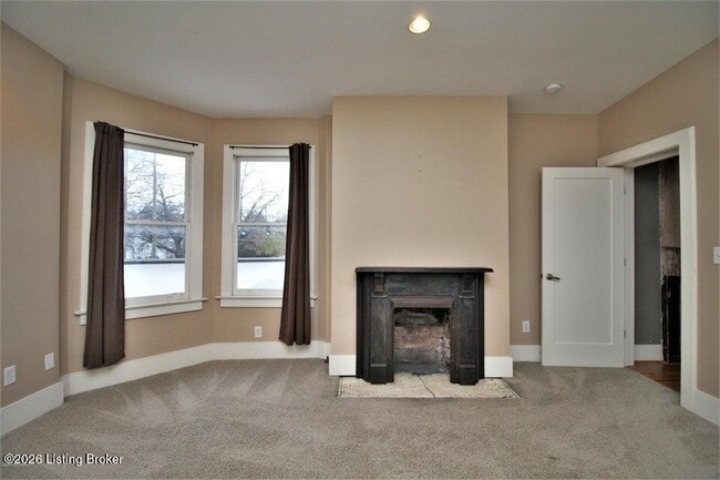 Building Photo - 2920 Frankfort Ave