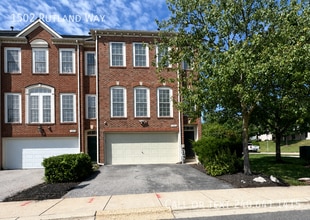 Building Photo - 1502 Rutland Way