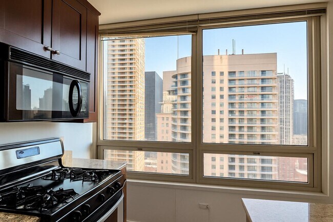 Foto del edificio - 33 W Ontario St