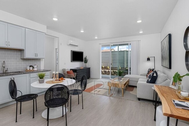 Building Photo - 4034 Alexander David Ct