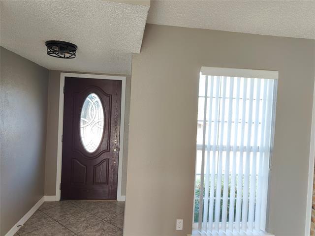 Foto del edificio - 2700 Winding Creek Dr