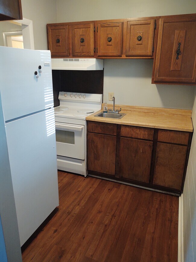 Building Photo - 3608 Campbell Dr