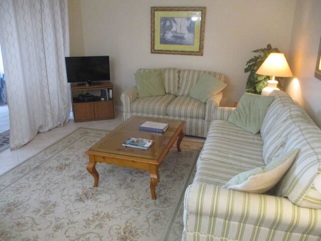 Photo - 353 S US Hwy 1 Apartment