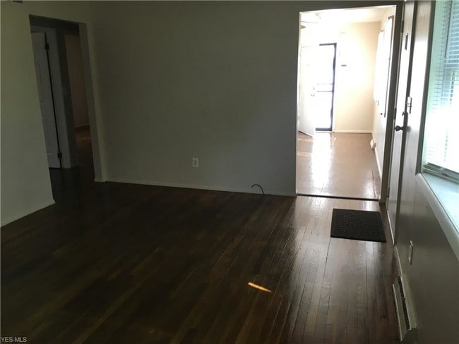 Building Photo - 660 Grifton Ave