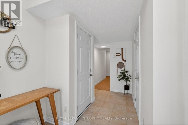 Building Photo - 2619 Baynes Sound Way