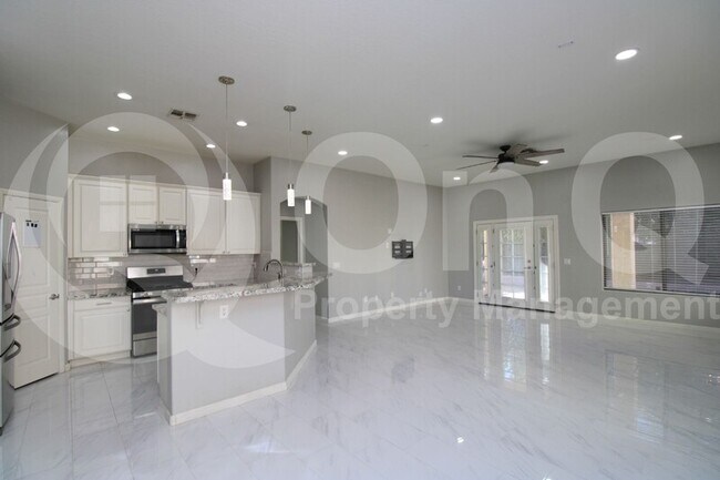 Foto del edificio - 16610 N 49th Way