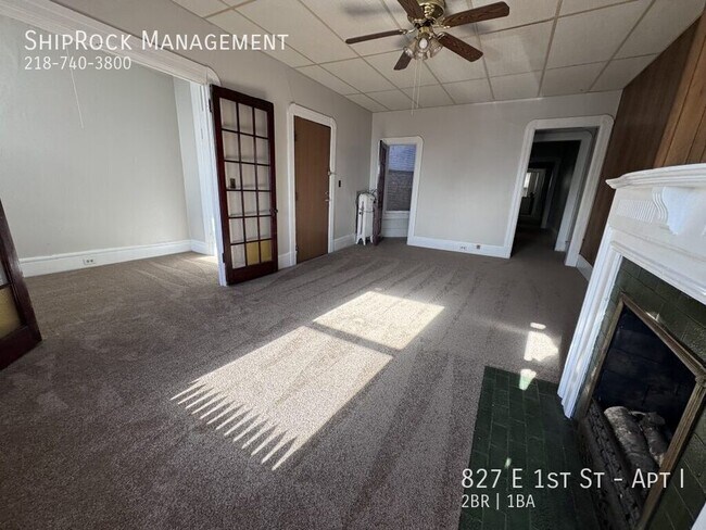 Foto del edificio - 827 E 1st St