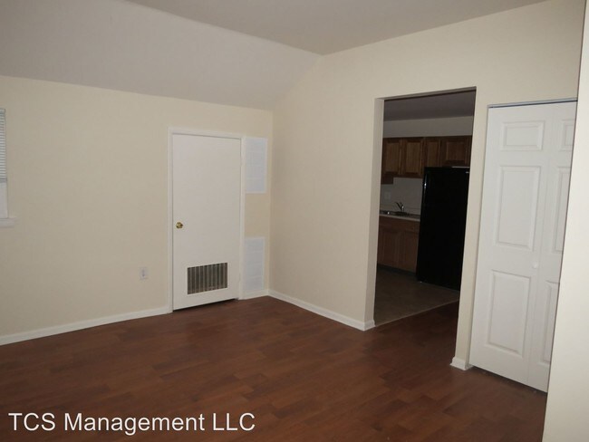 Building Photo - 2940 Devereaux Ave