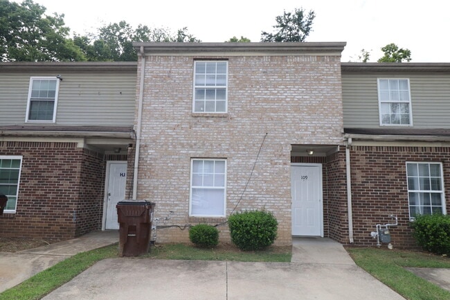 Foto del edificio - 109 Floyd Ct