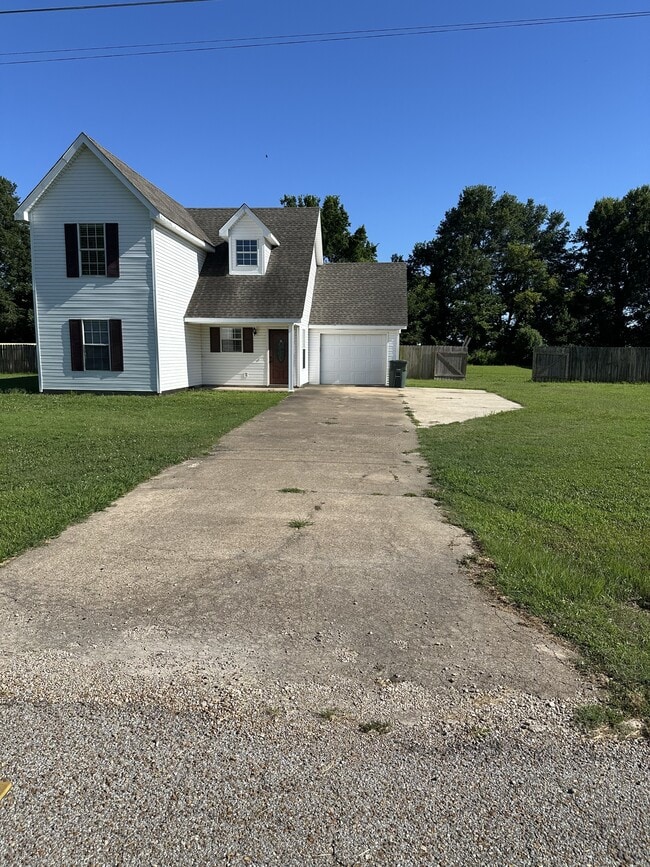 Building Photo - 1809 Chaffin Rd