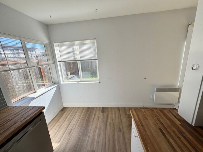 Building Photo - 11235 37th Ave SW