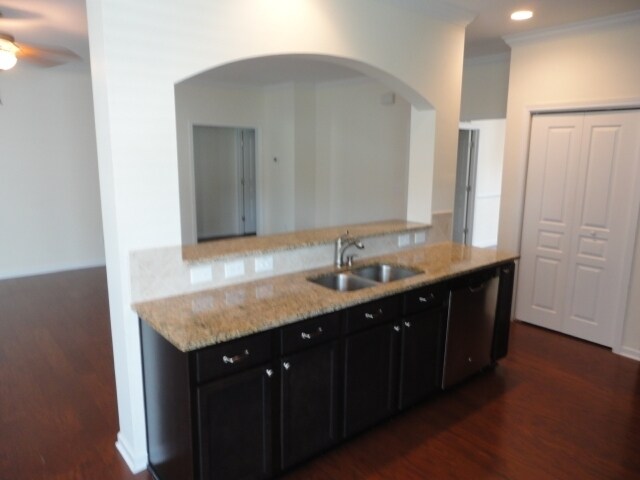 Foto del edificio - 5220 Sleepy Falls Run