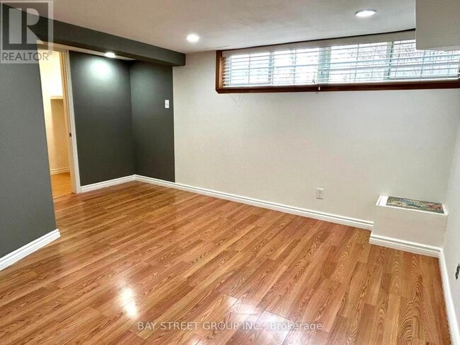 Building Photo - 368 Browndale Crescent