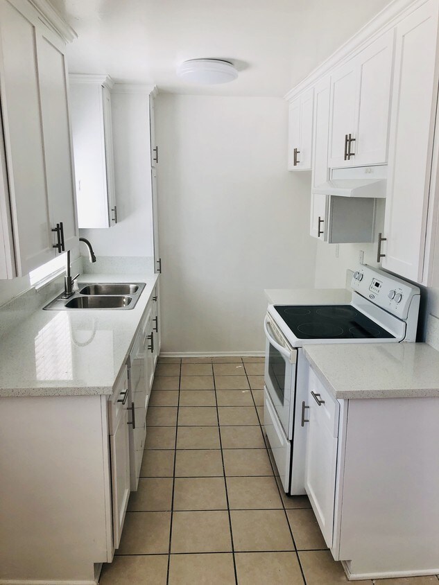 Primary Photo - 1117 24th St