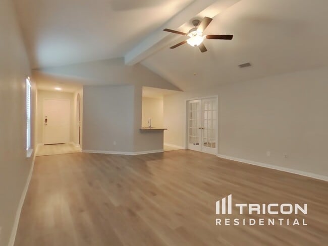 Building Photo - 23020 Shakespeare Dr
