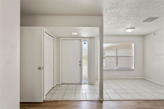 Foto del edificio - 6501 14th Ave W