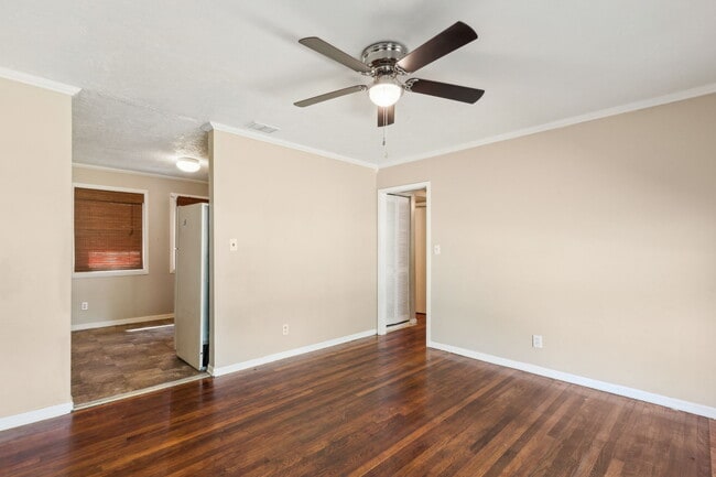 Building Photo - 1254 De Paul Dr