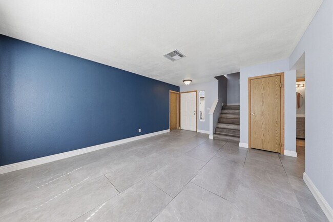 Foto del edificio - Well-Maintained Home in Prime Location – Near Freeway Access!