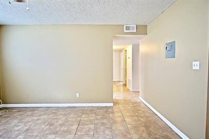Foto del edificio - 3519 E 1st Ct