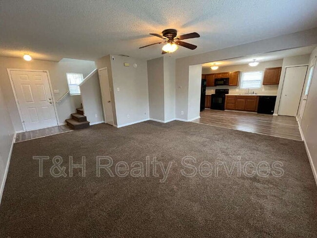 Building Photo - 6307 Alonzo Dr