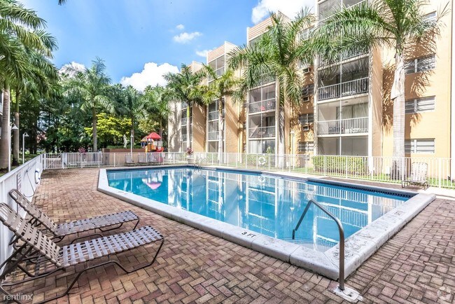Foto del edificio - 2 br, 2 bath  - 1335 W 49th Pl