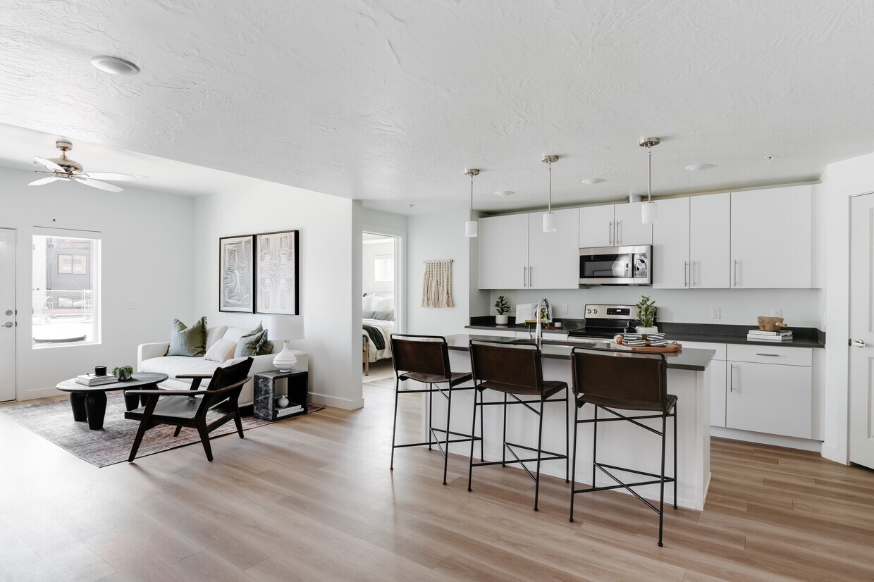 Bloomington Apartments 3061 S Bloomington Dr St UT