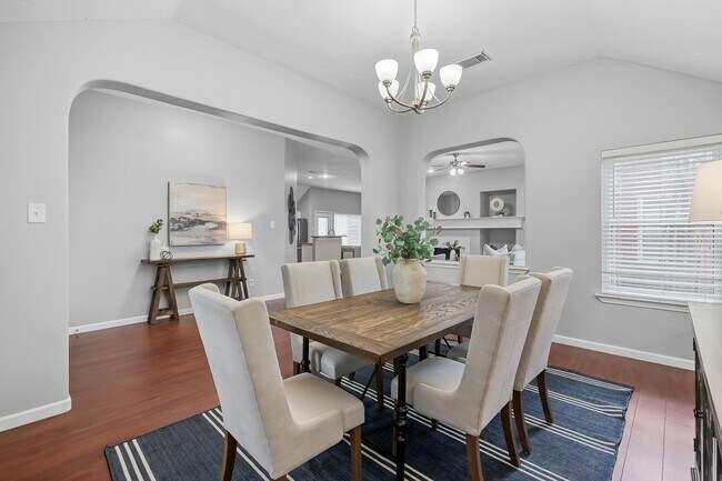 Foto del edificio - 5714 Overton Park Dr