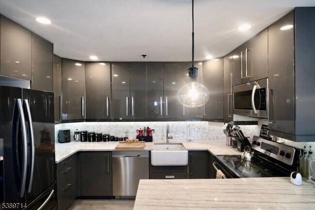 Foto del edificio - 415 Newark St.