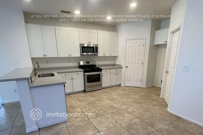 Building Photo - 8780 Loganberry Pl