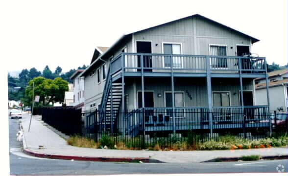 Foto del edificio - 7200 MacArthur Blvd