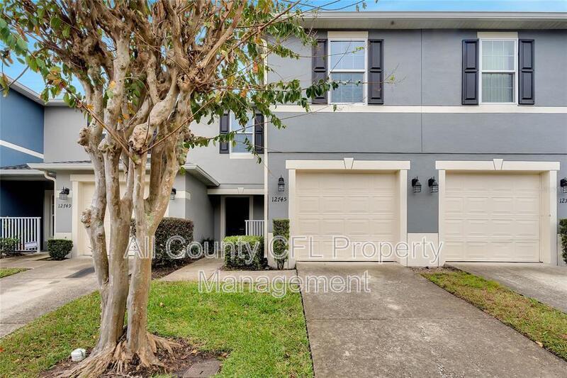 Foto principal - 12745 Lexington Summit Street