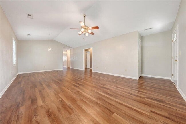 Foto del edificio - 720 Tennessee St