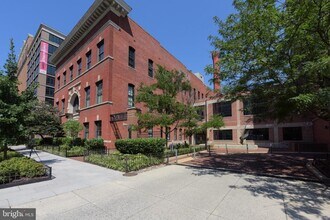 Building Photo - 437 New York Ave NW