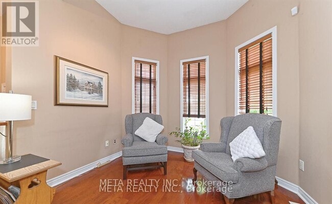 Photo du bâtiment - 138 Van Scott Dr