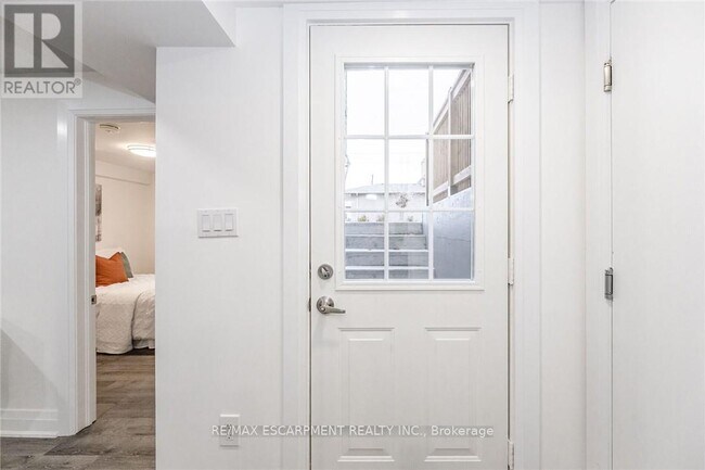 Photo du bâtiment - 476 Ferguson Ave N