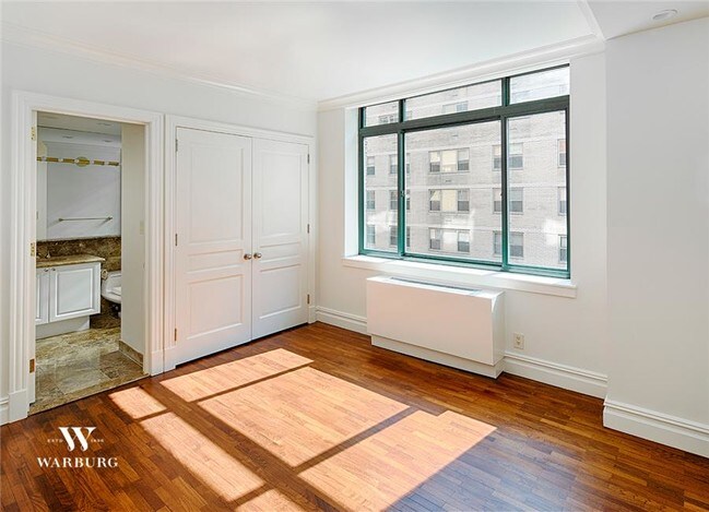 Building Photo - 60 E 88th St