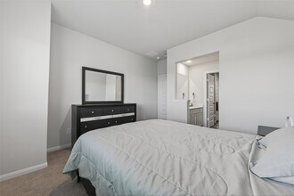 Building Photo - 3025 Waxwing Dr