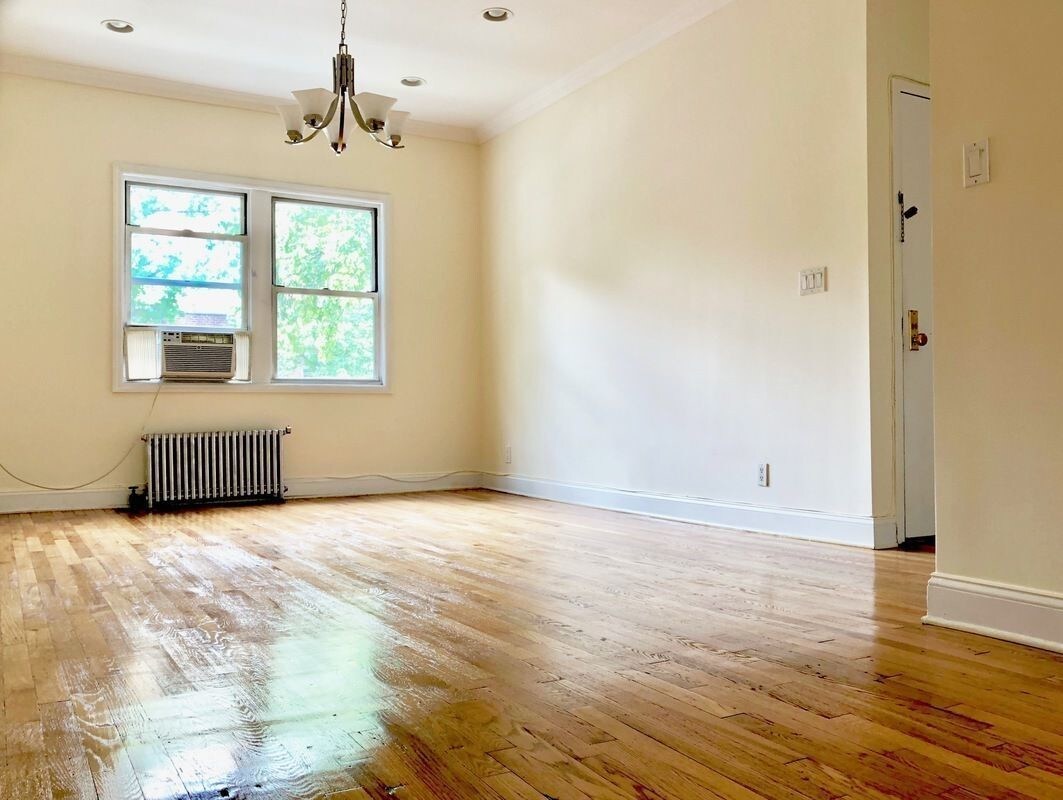 Foto principal - 668 Brooklyn Ave