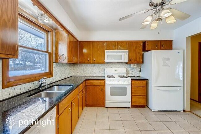 Foto del edificio - 16548 Franchise Avenue West, Rosemount, MN...